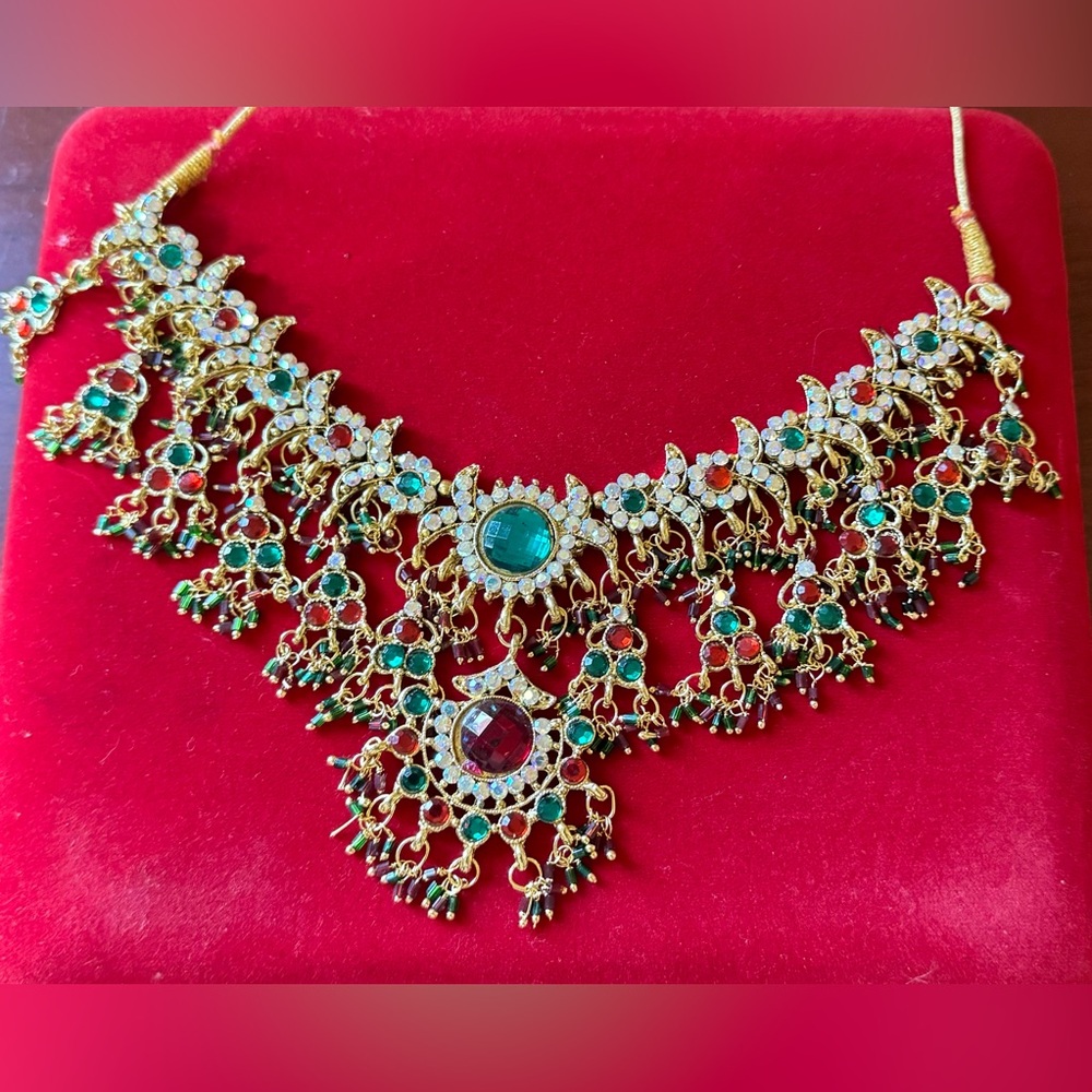 Indian jewelry set